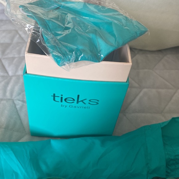 Almost New Black Tieks - Picture 4 of 7